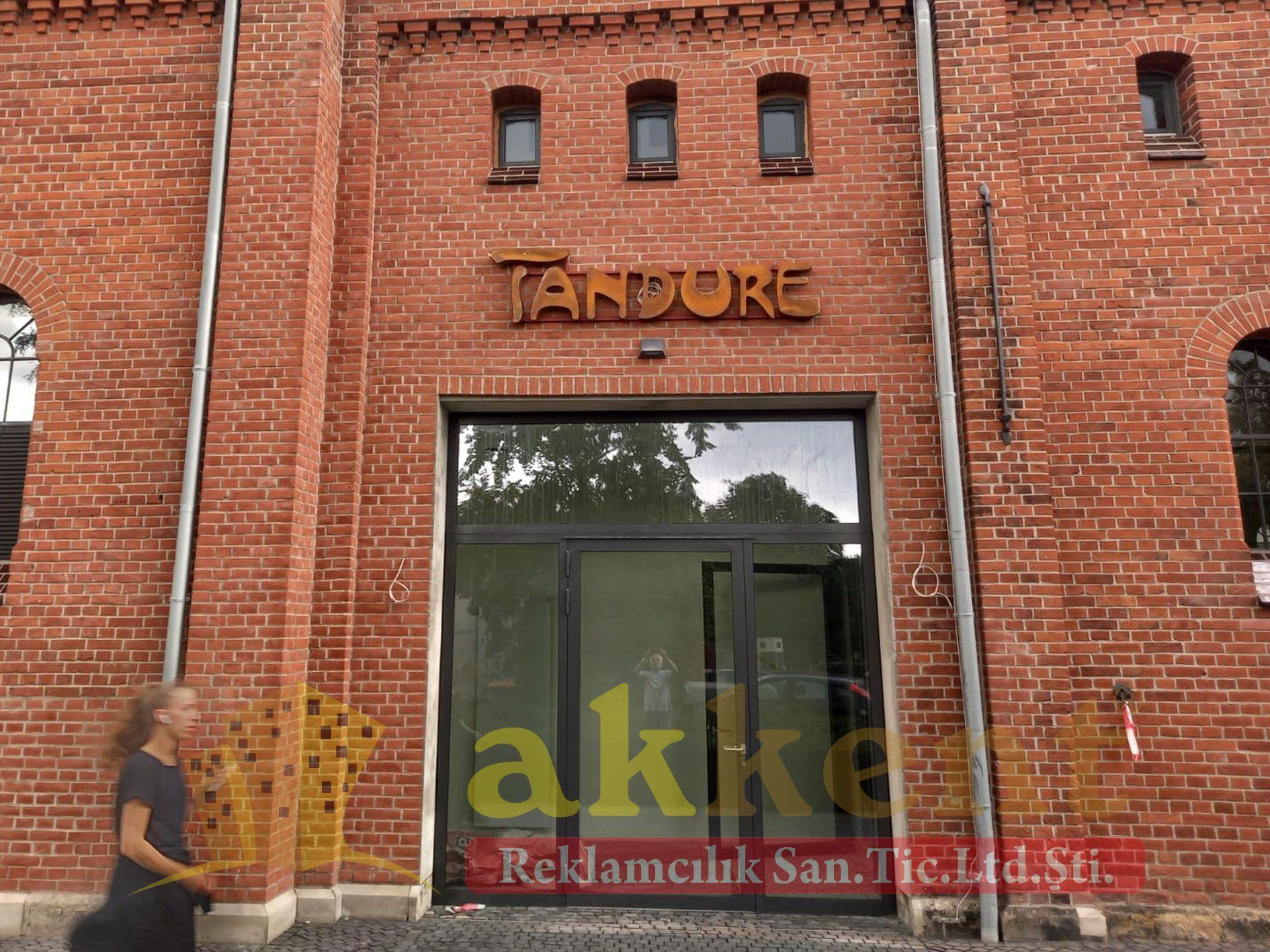 Tandure